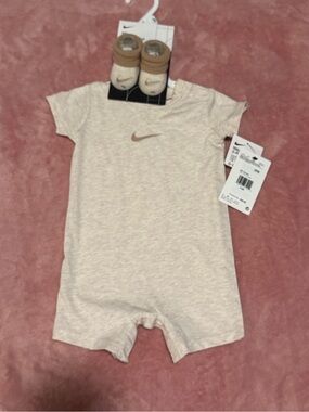 Nike romper